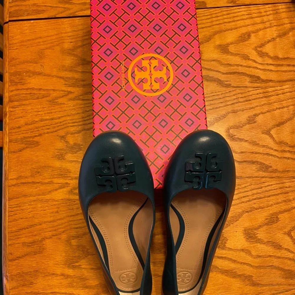 Tory Burch Women’s Ballet Flat. New